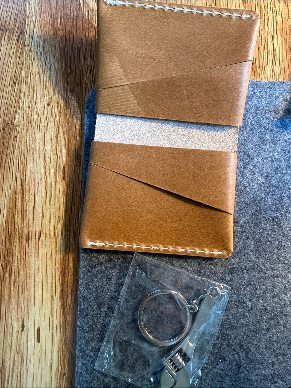 WESN new Forsta Tan Leather Card & Key Holder - Men's Slim Wallet